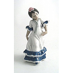 Lladro   Home Decor   Figurines - Lladro Juanita 5193