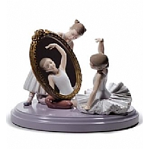 Lladro   Home Decor   Figurines - Lladro My Perfect Pose  8571