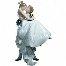 Lladro   Home Decor   Figurines - Lladro The Happiest Day 8029