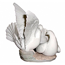 Lladro   Home Decor   Figurines - Lladro Love Nest 6291