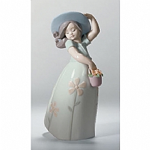Lladro   Home Decor   Figurines - Lladro Little Daisy 8041