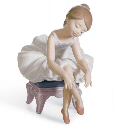 Lladro Little Ballerina