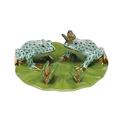Herend   animals   Frog - Herend Frogs On Lily Pad Green