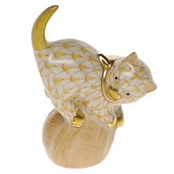 Herend   animals   Cats - Herend Mischievous Cat Butterscotch