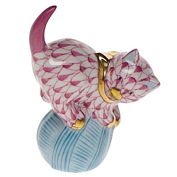 Herend   animals   Cats - Herend Mischievous Cat Raspberry