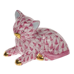 Herend   animals   Cats - Herend Miniature Kitten Raspberry