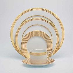 Royal Limoges   Tabletop   Dinnerware - Royal Limoges Lattitudes Gold 5 piece place setting