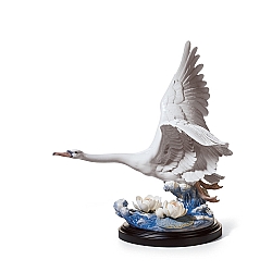 Lladro   Animals   Swans - Lladro Majestic swan