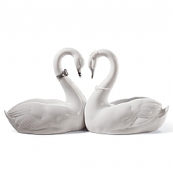 Lladro   Animals   Swans - Lladro Endless Love, Re-Deco 7049