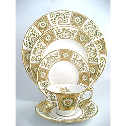Royal Crown Derby   Tabletop   Dinnerware - Royal Crown Derby Green Derby Panel 5 piece place setting