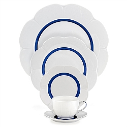 Royal Limoges   Tabletop   Dinnerware - Royal Limoges Fleurt bleu 5 piece place setting