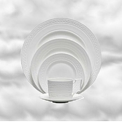 Wedgwood   Tabletop   Dinnerware - Wedgwood Intaglio 5pc Place Setting